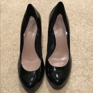Vince Camuto Black Pumps